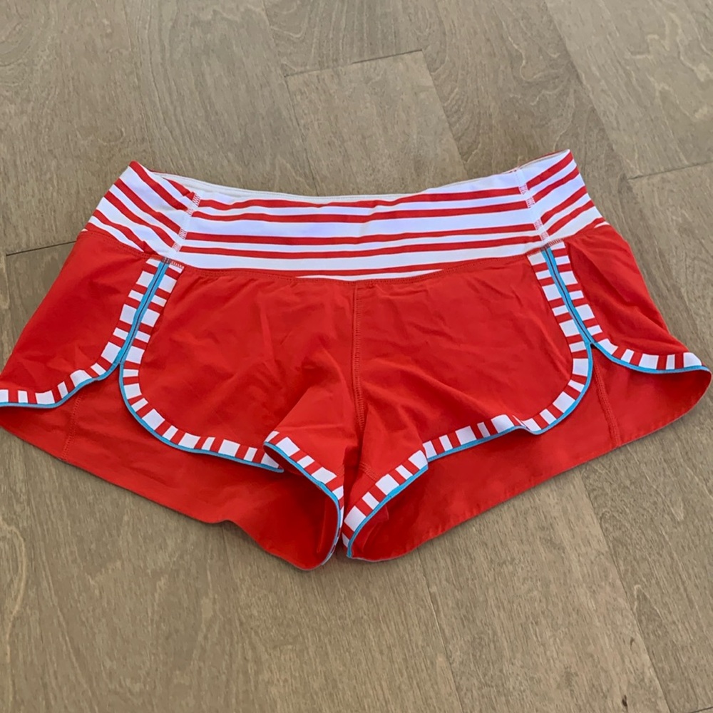 Lululemon shorts size 6
